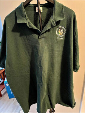 Hanes University of North Dakota Staff Polo Green Size 3X With Fighting Sioux Lo